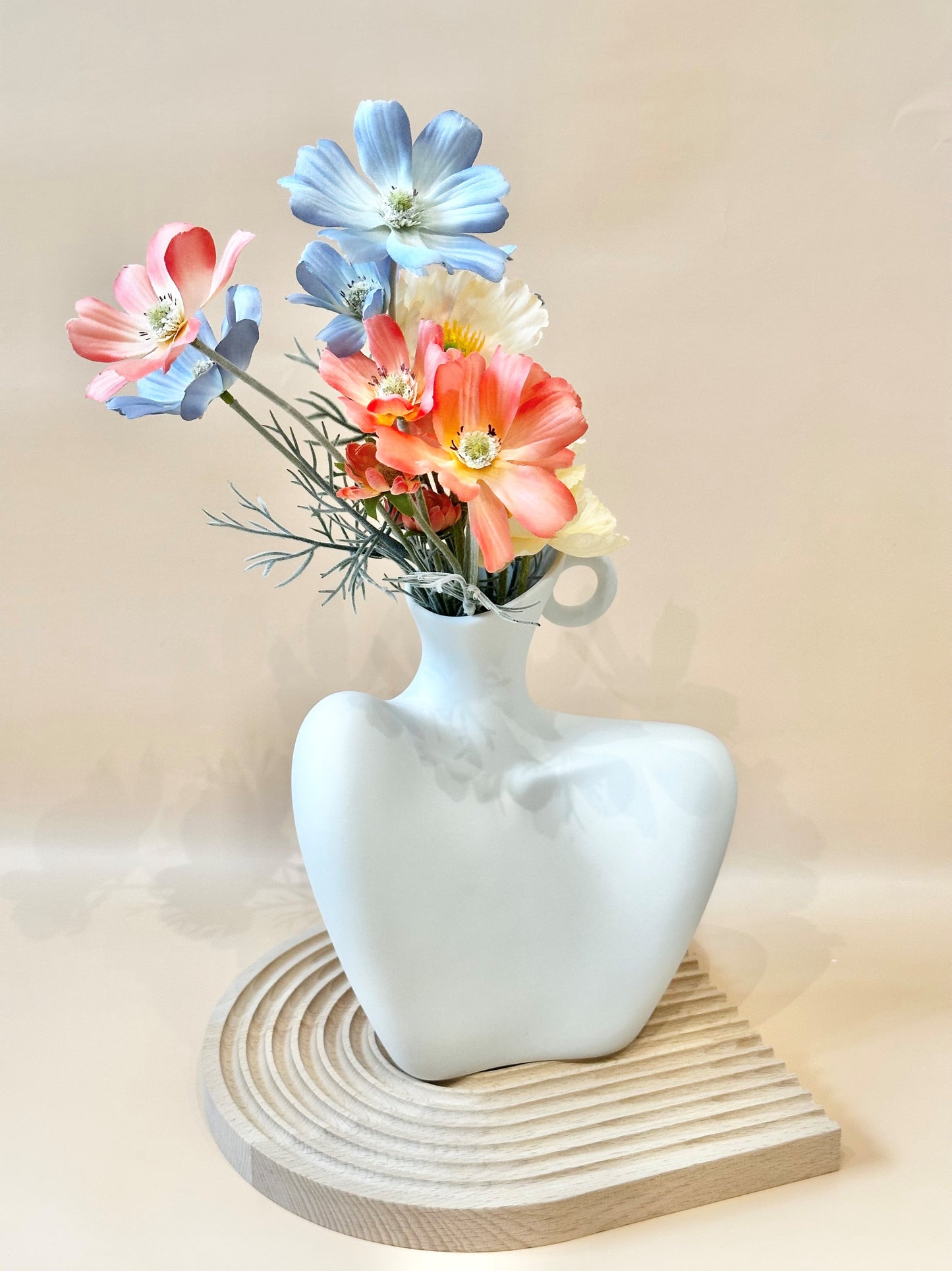 [  Hope  ] Blissful Blooms Bouquet with vase
